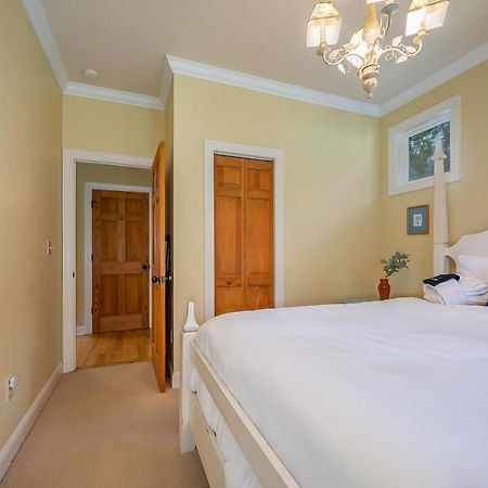 Buttercup Cottage แอชวิลล์ ภายนอก รูปภาพ