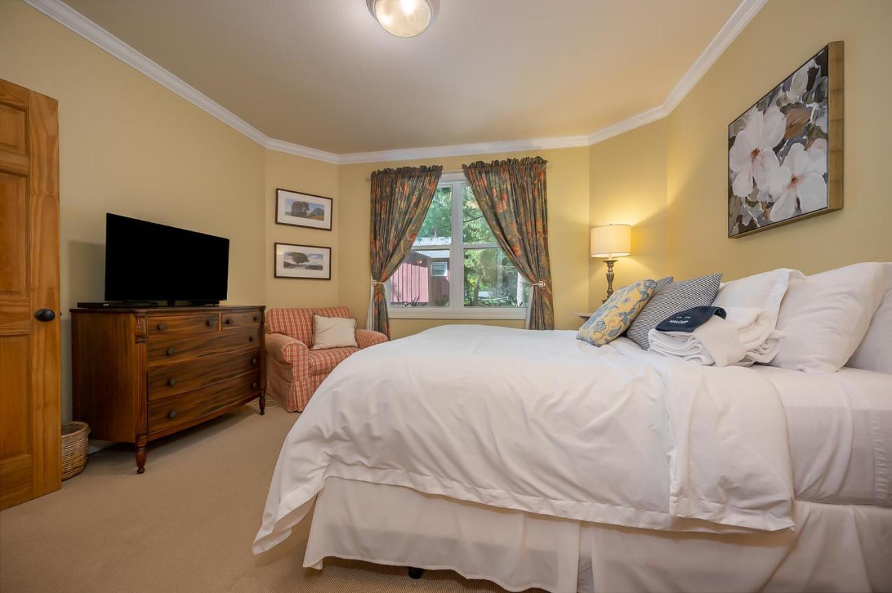 Buttercup Cottage แอชวิลล์ ภายนอก รูปภาพ