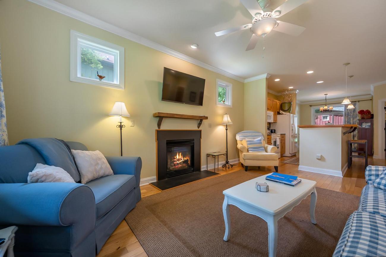 Buttercup Cottage แอชวิลล์ ภายนอก รูปภาพ